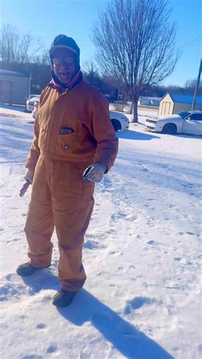 This my Uncle Belma , he gone make sure I’m good , been like a father ever since I met him , well I actually met him when I got older but it’s been love every since ,! Thanks for everything u do 🫶🏾,,, #bigmamakids #Godisgood #singlemom #mamapoopoo #bigmama | Mama_Poopoo