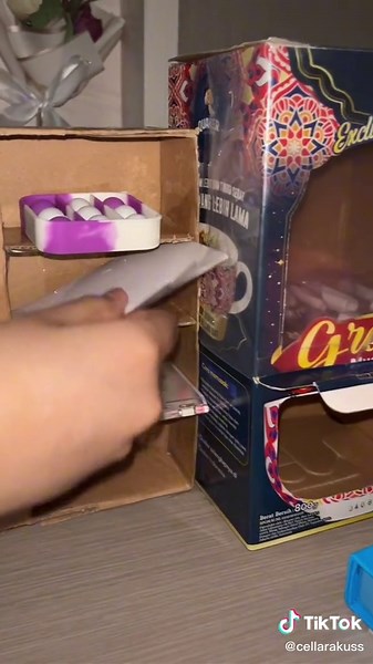 Kreatifitas Bocil: DIY Mainan Kasir dari Kardus