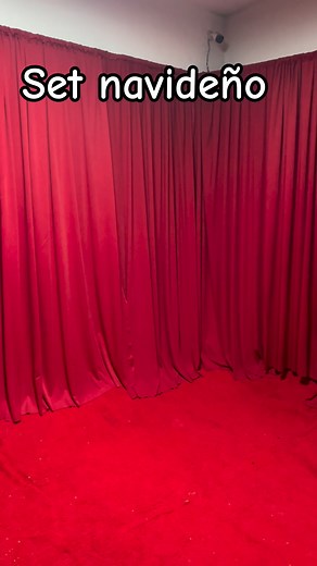 Ya casi listo nuestro set navideño 🪅 están listos preventa? Recuerda que solo tendremos 6 lugares de preventa y 10 lugares para precio regular solo tendremos 4 días de sesión y 4 horarios 😔😓 aprovechen | Alex Montenegro Photographer