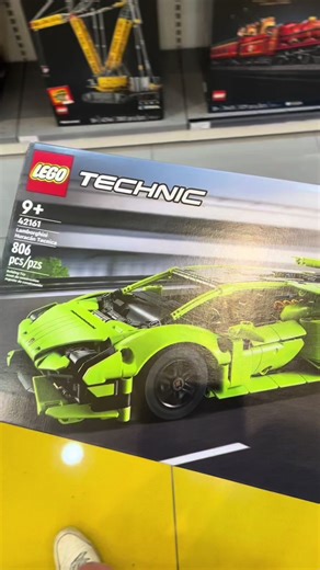 Hola chicos!! Esta es la primera parte del Lamborghini Huracán, hoy día lo termino en un live a las 10pm PE y espero poder contar con su apoyo, muchas gracias a los que estuvieron el día de ayer, hicieron el live muy divertido 🫶🏽@LEGO