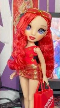 Uma praia ia bem agora né?! #rainbowhigh #bonecas #fyp #doll #collection