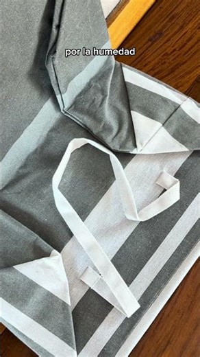 WAGGS Foldable Fabric Basket | Waterproof, gradient design and 65L capacity.
