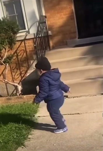 Toddler Tries A Cartwheel #Toddler #Funny #kids #Fail