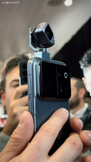 HONOR Robot Phone: A "new species" of smartphone Read more 👉🏻 http://bit.ly/4r8oruO | GadgetMatch