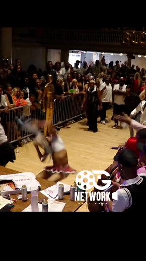 16K views · 353 reactions | Gimme 1!! Justin vs Zenith | blonde ball | JJ Gabbana | Facebook