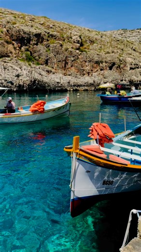 Blue Grotto – spektakularne widoki i błękitne jaskinie. Zarezerwuj swoją wycieczkę już dziś! ✨ | MALTA travel GUIDE