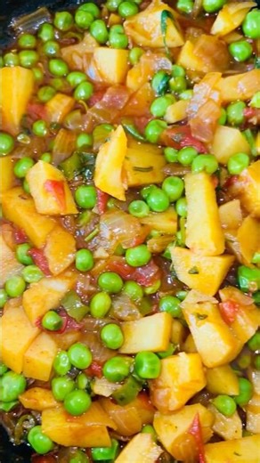 Aloo mutter recipe #aloomutter #like andsubscribe#minishorts #cooking #like eandsubscribemychannel