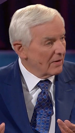 Dr. David Jeremiah explores Bible prophecy through the lens of today’s headlines—from global pandemics and rising evil to the spiritual significance of Jerusalem. Learn why growing in faith, understanding money biblically, and standing for truth are essential as the world shifts. Discover how current events align with the signs of Christ’s return and how to live with hope and purpose in uncertain times. . End Times Prophecy & Today’s World: What the Bible Says | Dr. David Jeremiah | Turning Poin