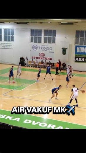 Sportski Radnik on Instagram: "Muhamed Kovač upalio ✈️ mod. 🔥🔥🔥 Never Stop DV vs Spars Sarajevo (A2 Liga) Kids in BiH flyyyyyyyying 🤝"