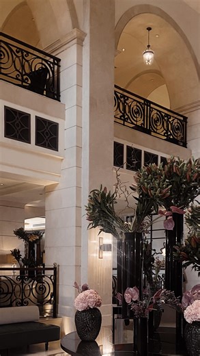 👁👄👁! on Instagram: "Makeup tutorial 🧍🏽‍♀️🙂‍↕️"