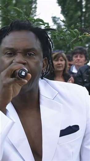 Dr. Alban performing „It's My Life“ at 'ZDF-Fernsehgarten' in 2014.