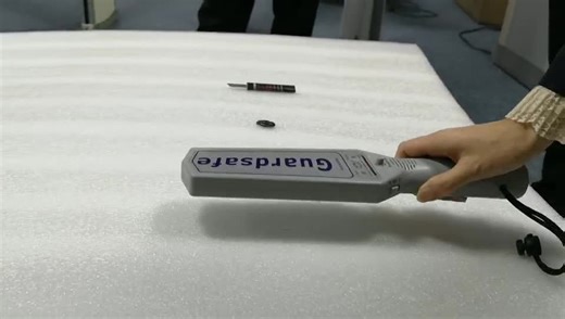 Portable Handheld Metal Detector High-Sensitivity Detection Security Equipment Adaptable to Multiple Occasions