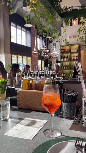 📍 Cardellino 4033 Goldfinch St, San Diego CA 92103 A great Italian eatery nestled in the quaint town of Mission Hills 🧡 They have great Happy Hour deals everyday from 5-6pm, on a first come first serve basis at the bar! Happy Hour drinks were ~$5 and food ranging from $12-$19. Overall, a great experience to dine, drink, & catch up with friends 😊 . . . . . #sdfoodie #sandiegoeats #sandiegofood #happyhour