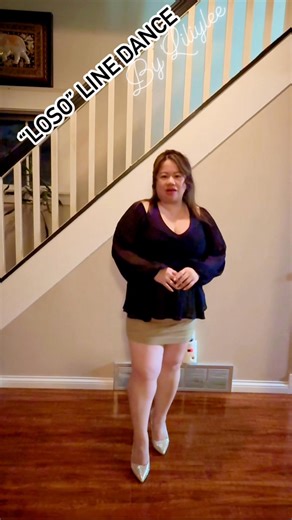 You are welcome to learn this easy line dance 💃 kawm peb hmoob zaj favorite line dance rau txhua lub party yuav tsum muaj zaj nkauj no mas party thiaj zaus. #follower #facebookpostシ #sundaymorning #SundaySpecial @highlight | PrayongLiliysouvannly Ly