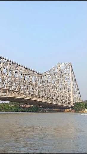Howrah Bridge is a famous bridge not only in India but all over the world 🌉 #shorts #howrahbridge