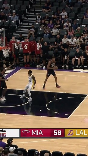 498K views · 1.8K reactions | Jalen Hood-Schifino drives in for his first Summer League bucket!  Watch LIVE on ESPN2 | NBA | Facebook