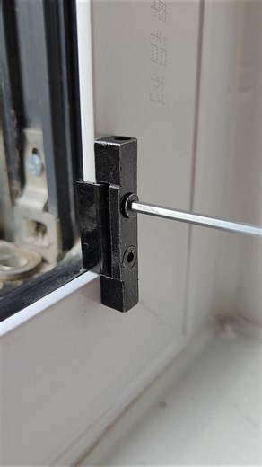 No need to use nails to install the window screen, no-nail hinges, easy to install!#Mosquito