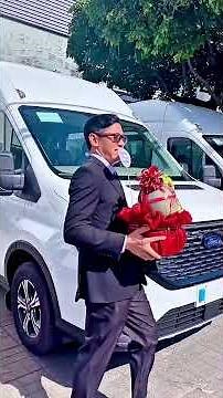 Giao 2 xe Ford Transit Premium 16 chỗ về với Quý Công ty | Ford Nha Trang
