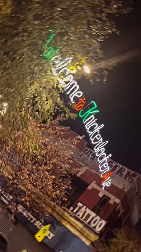 Tony's Pizzeria and Restaurant on Instagram: "Here we goooooo now!!! #HolidayLights are up… and #KnickerbockerAvenue is #HolidayReady - Home to some of #BrooklynsBest bakeries like @circospastryshop and to #BrooklynsBest pizza in #TonysBushwick @bestpizzeriainbrooklyn … to the best shopping outlets like @bluecitynyc @snipes @jdsportsus and many, many others… to the best restaurants/bars like @ayat.nyc @lousathleticclub @thethreediamonddoor and many, many others… #KnickerbockerAvenue has somethin