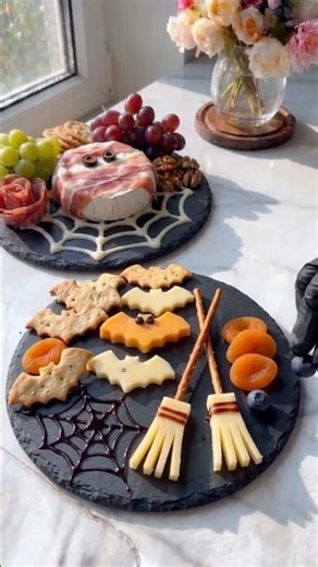 4 Mini Tableaux de charcuterie pour Halloween
