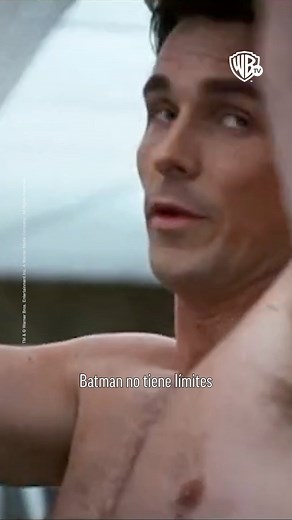 Detrás de Batman está Bruce Wayne y hoy en su cumpleaños lo celebramos con todos los que lo han interpretado. 🦇 ¿Quién es tu favorito? #Batman #BruceWayne | Warner Channel