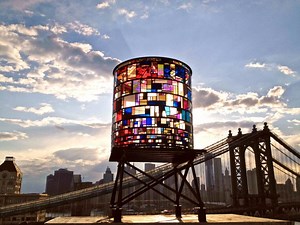 Tom Fruin’s Watertower – Made of 1000 scrap plexiglass pieces