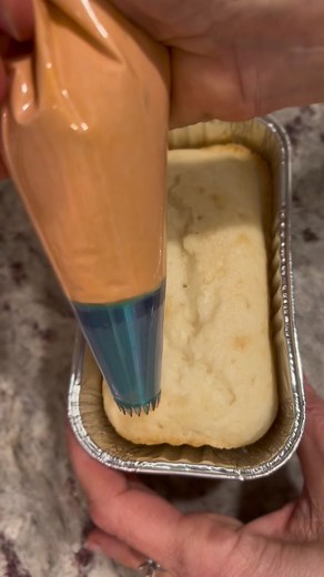 Mini Tray Cake Decorating Tips and Tutorial