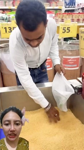 Dad is looking for a spoon but can't find it ⁉️ #shorts #youtubeshorts #funny #comedy