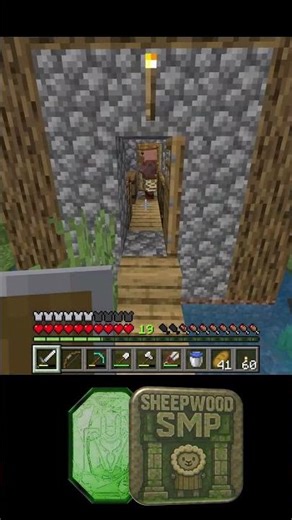 Not the bees! #minecraft #minecraftsurvival #minecraftsmp #minecraftbees #sheepwoodsmp