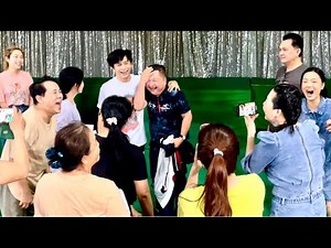 Đang tập Ngày Xửa Ngày Xưa 33, Thành Lộc, Hữu Châu và ê kíp bất ngờ khi một vị khách ghé thăm