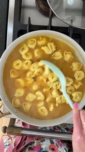 Easy Tortellini in Broth