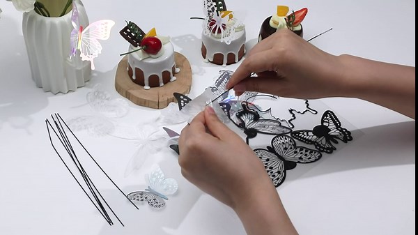 FVVMEED 30 Pieces 3D Glitter Butterfly Cake Toppers Butterfly Cake Topper Butterfly Cupcake Toppers Butterflies Theme Decorations for Birthday Wedding Baby Shower Party Cake Decorating (White)