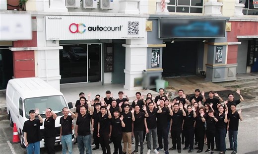 💡 Behind our seamless e-Invoice solution is a team with heart, dedication, and unstoppable teamwork. At AutoCount, our e-Invoice development team has worked tirelessly to transform 𝗰𝗼𝗺𝗽𝗹𝗲𝘅𝗶𝘁𝘆 𝗶𝗻𝘁𝗼 𝘀𝗶𝗺𝗽𝗹𝗶𝗰𝗶𝘁𝘆 — building 𝘀𝗺𝗮𝗿𝘁 𝗳𝗲𝗮𝘁𝘂𝗿𝗲𝘀, 𝘀𝗺𝗼𝗼𝘁𝗵 𝗽𝗿𝗼𝗰𝗲𝘀𝘀𝗲𝘀, 𝗮𝗻𝗱 𝘀𝗼𝗹𝘂𝘁𝗶𝗼𝗻𝘀 that empower businesses to thrive in this new era. 👏 Kudos to the team for making e-Invoicing not just possible, but effortless for our users! 🌐 Visit our website to 