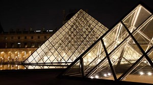 Le musée du Louvre s'offre une nocturne entre show de hip-hop et concerts