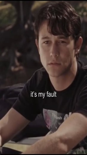 CineJunkie on Instagram: "fun fact about 500 Days of Summer (2009): 💙 Fun Fact: The film’s famous split-screen scene — Expectation vs. Reality — was inspired by the director’s own heartbreak. Marc Webb said he once went to a party hoping to win someone back… and the night went exactly like the “Reality” side. Because it came from real life, he insisted the scene be shot exactly as written — it became one of the most iconic moments in modern rom-coms. 🎬💔✨ #500daysofsummer #trending #reels #vir