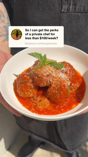 Who knew you could eat *this* well without cooking for hours? 🤯 Get fresh, homemade meals delivered to your door with our shared personal chefs. | Shef