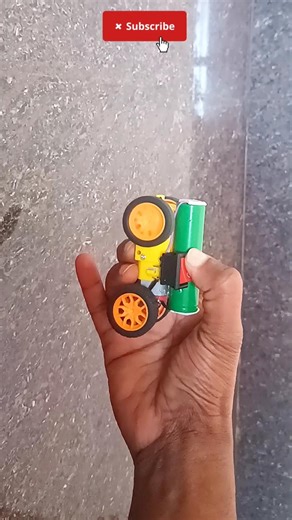 I Made a Simple DIY Car Using Only a DC Motor