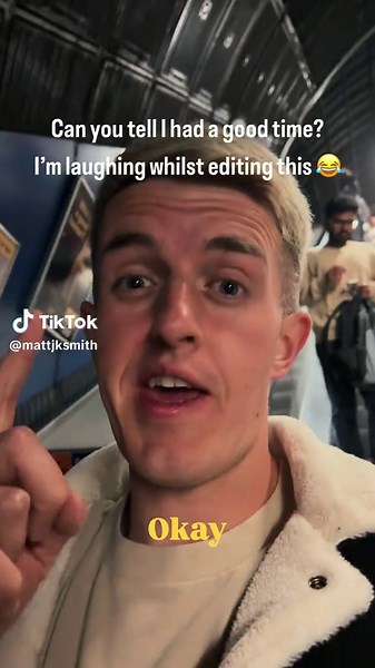 This is Matt after a first date with a few cocktails trying to get home. Apparently Matt thinks he was on the tube station 😂 not the tube. I’ve never laughed so much watching this back haha #dating #hinge #london #cocktails #firstdate