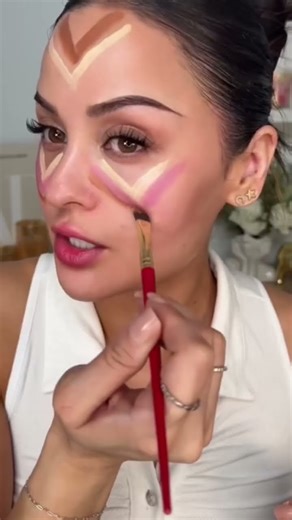 I tried viral contour technique 🤯😱#makeup #makeuphacks