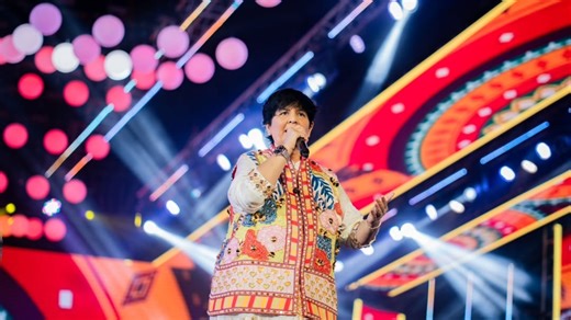 Falguni Pathak’s best Garba songs to add to your Navratri 2025 playlist