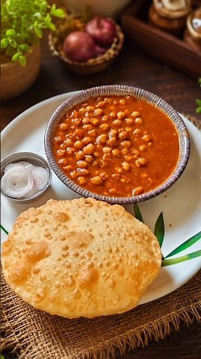 Restaurant Style Homemade Chole Bhature Recipe... Try this simple chole bhature recipe at home...
