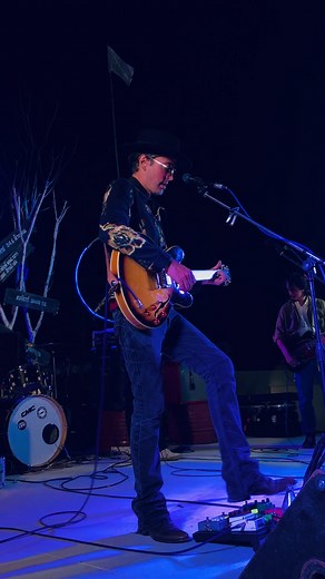 99 Problems | Hugo live in ผิงไฟ Mahasarakham #Hugo #วงสิบล้อ #99problems #Rock #rockandroll #เล็กฮิวโก้ #ฮิวโก้