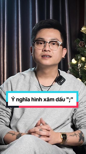 Giải nghĩa hình xăm dấu chấm phẩy