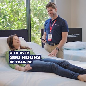 Our Sleep Experts have over 200 hours of training to expertly match you with the right mattress. | Mattress Firm