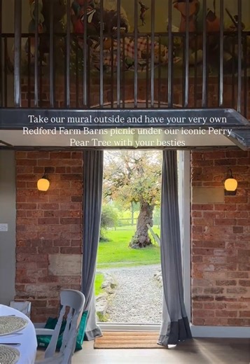🌲 Step outside @redfordfarmbarns and take inspiration from our mural inside Ludlow barn and set up a picnic beneath our Perry Pear tree with your besties this Spring 🌳 🍐 🎨 by @lydiamillward_art #holidaycottages #springholiday #spring #visitshropshire #springsummer