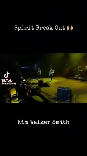 Spirit Break Out Worship Song by Kim Walker Smith