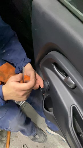 177K views · 377 reactions | #carrosserie #tips #reparation | Carrosserie réparation | Facebook