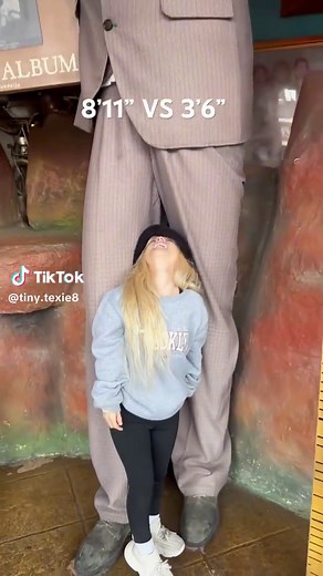 TINY TEXIE VERSUS THE TALLEST MAN IN THE WORLD! #TINYTEXIE #TALL #SMALL #VIRAL #LITTLEPERSON
