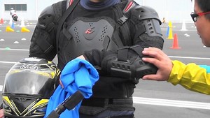 バイク初心者必見、練習用のおすすめﾌﾟﾛﾃｸﾀｰ＆装備3選(モトジムカーナを始めるために必要な準備物) | 二輪＆四輪指導員mysimasima