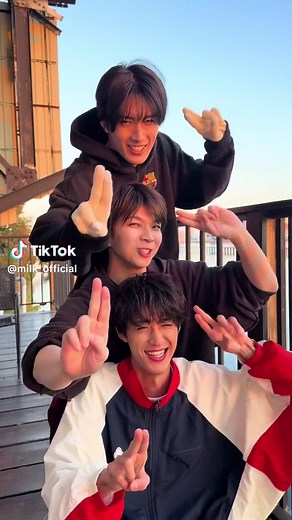 M!LKのメンバー紹介と近すぎる3人